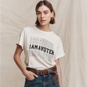 The Great. I Am A Voter Tee Crew Neck Size 2 Medium Unisex Resist Protest Cream